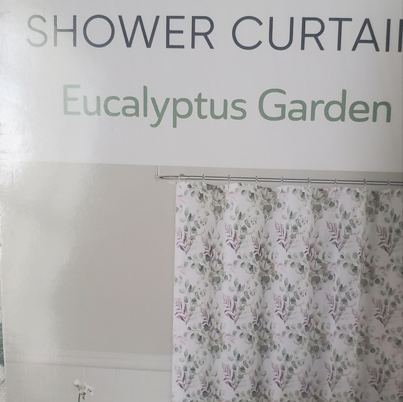 Colordrift Eucalyptus Garden Floral Print 72" Shower Curtain New in Package - Picture 4 of 4
